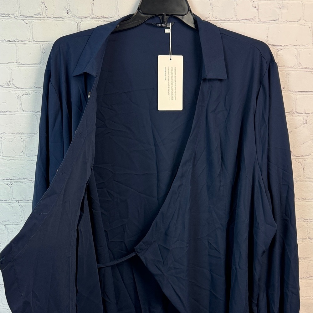 BloomChic Navy Button Detail Wrap Blouse Plus Sizes 5X 6X - Picture 8 of 8